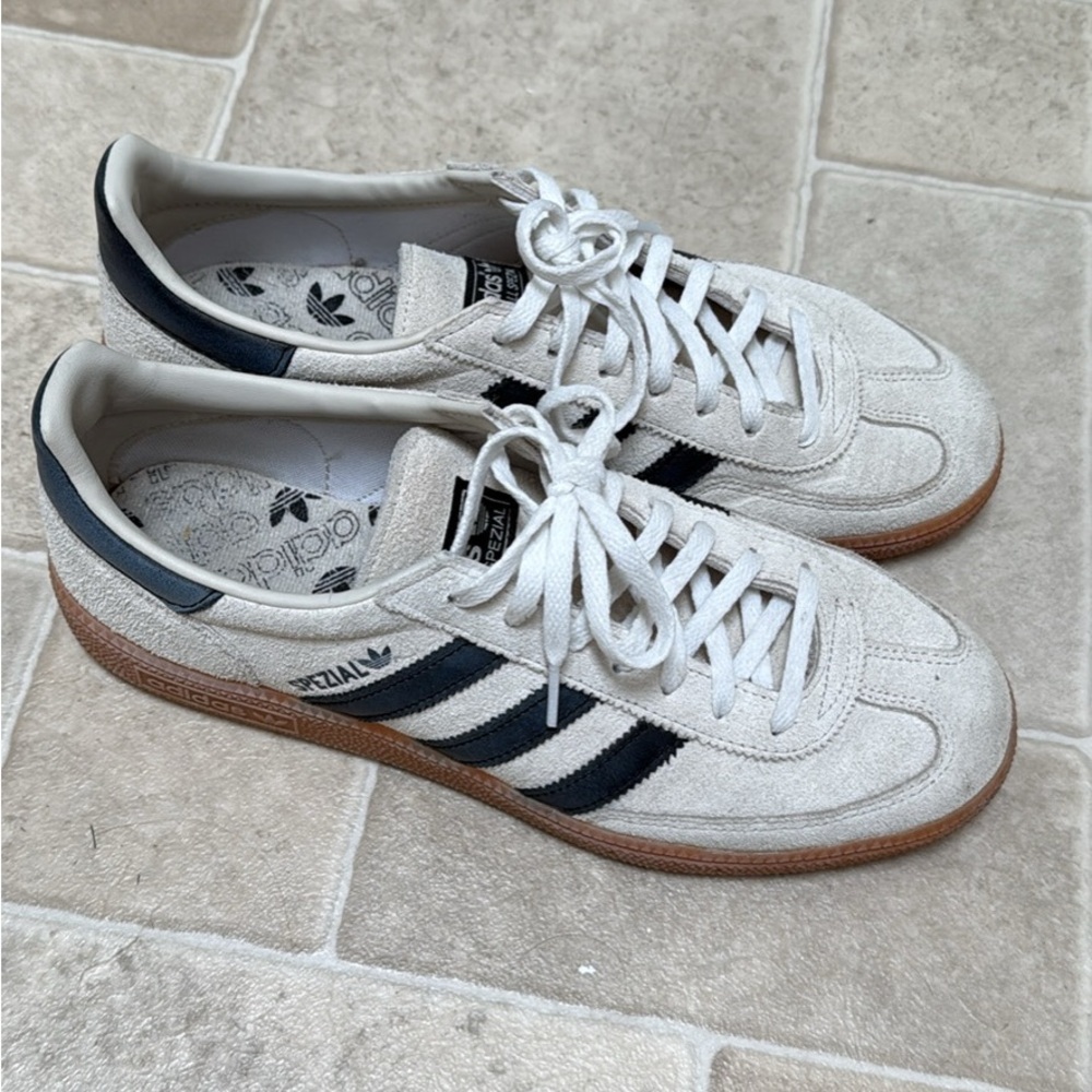 Adidas spezial size 9